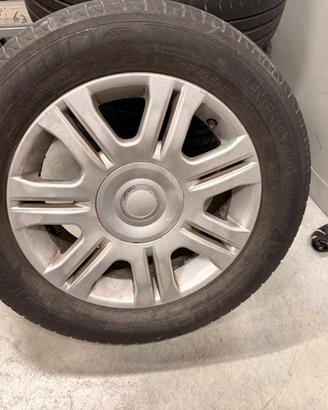 Cerchioni  con gomme