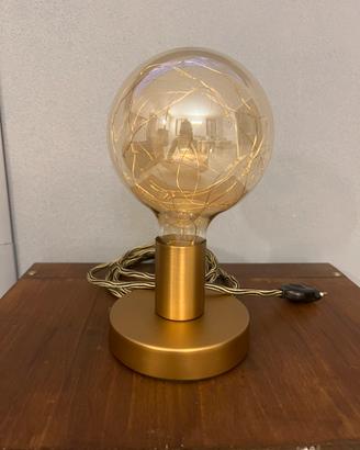 Meravigliosa bajour, lampada da comodino