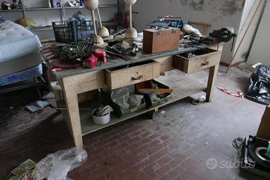 Banco da lavoro industriale in legno massello