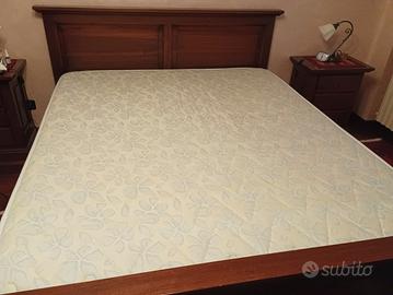 Materasso matrimoniale con doghe