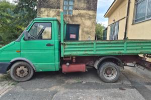IVECO Daily ribaltabile GUASTO da sistemare