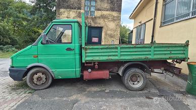IVECO Daily ribaltabile GUASTO da sistemare