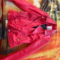 giacca di pelle rossa