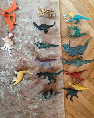 Lotto dinosauri e animali giocattolo – 16 pezzi