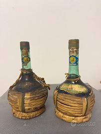 Coppia di antichi fiaschi di vino Orvieto