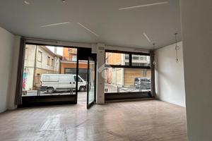 NEGOZIO A MONTEBELLUNA