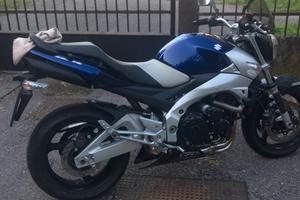 Suzuki 600 gsr