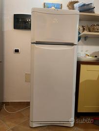Frigirifero indesit usato