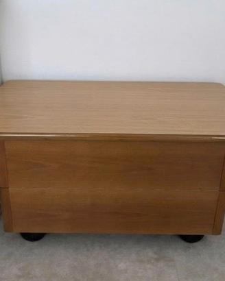 Coppia comodini in legno ciliegio — stile moderno