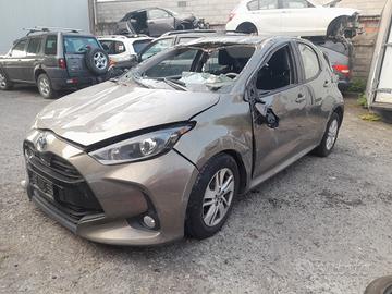 TOYOTA YARIS 2021
