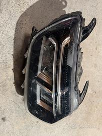 Dacia Duster faro fanale led anteriore destro