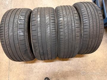 Gomme Bmw X3-X4  245/45 20 - 275/40 20