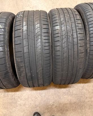 Gomme Bmw X3-X4  245/45 20 - 275/40 20