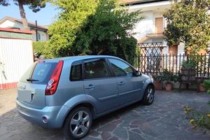 Ford fiesta 1.2 benzina anno 2007 euro 4 5 porte 