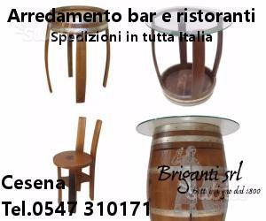 Tavolini bar da botti rustiche con sedie Briganti