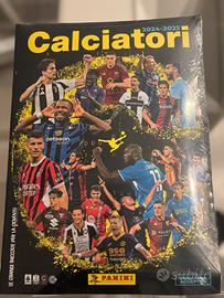 Album Panini Calcio 2024/2025 con tutte le figurin