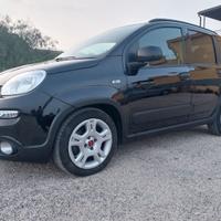 Fiat Panda benzina anno 2023 km 20.000