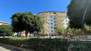 4 LOCALI A CORIGLIANO-ROSSANO