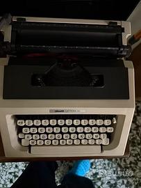 macchina da scrivere Olivetti 40 lettera