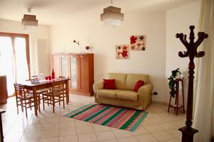 Casa dei Fiori - a 5 minuti a piedi dal mare