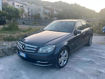 MERCEDES Classe C (W/S204) - 2011