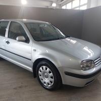 Volkswagen Golf 1.6 16V cat 5 porte Highline