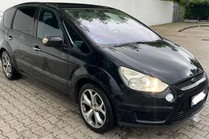 Ford S-Max Titanium