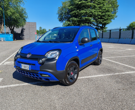 Fiat panda city cross Waze 2020