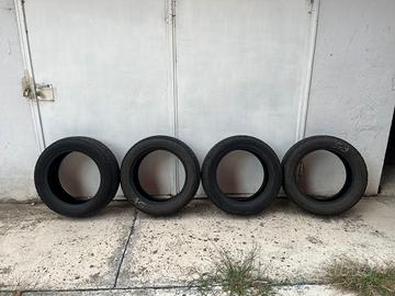 Quattro Pneumatici Invernali