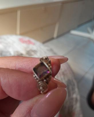 Anello argento con topazio mistico