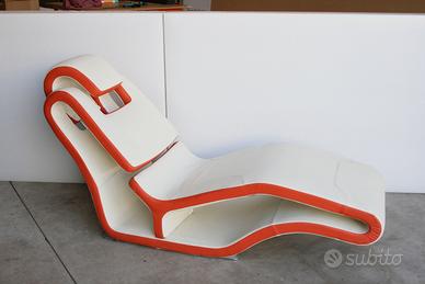 2 CHAISE LONGUE IN VERA PELLE BIANCA e ARANCIONE