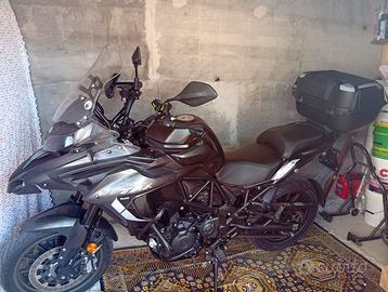 Benelli trk 502 stradale pari al nuovo