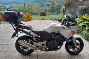 Honda cbf 600
