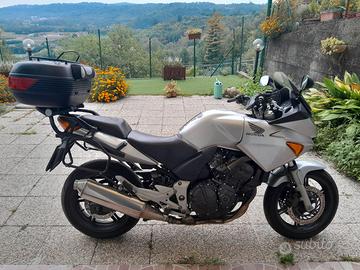Honda cbf 600