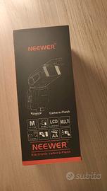Neewer NW561 LCD Display Flash