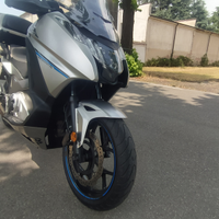 Honda integra 750