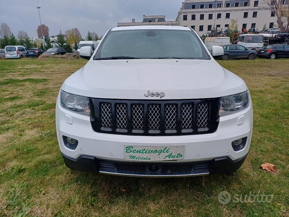 Jeep Grand Cherokee 2013 photo 4