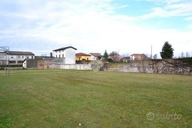 TER. RESIDENZIALE A CANNETO SULL'OGLIO