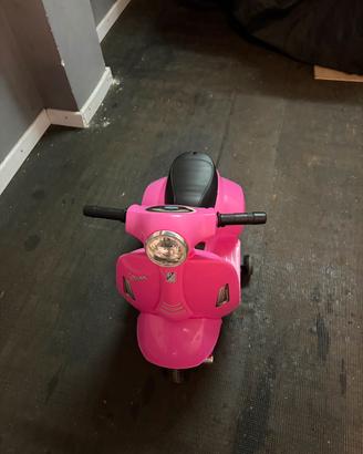 Vespa elettrica bambina