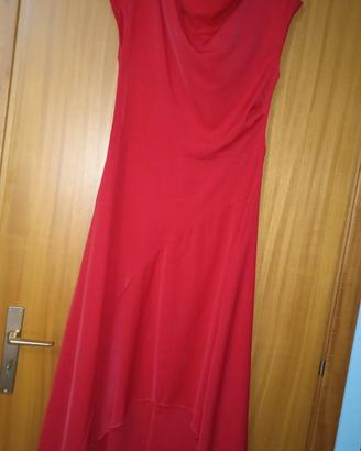Abito rosso midi elegante ma semplice