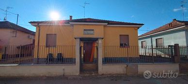 Villa indipendente ammobiliata