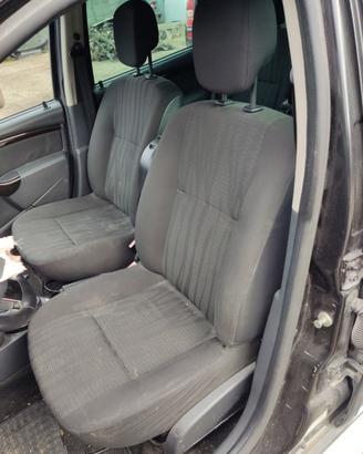 Sedile anteriore sx DACIA DUSTER del 2012
