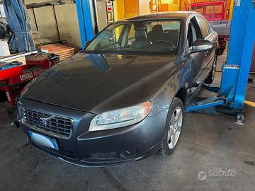 Volvo S80 2.4 D5 205 CV Summum