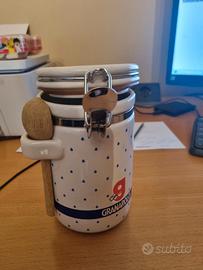 barattolo in ceramica da collezione