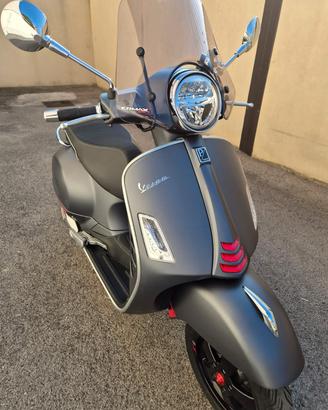 Vespa gts 300 hpe supersport- 20
