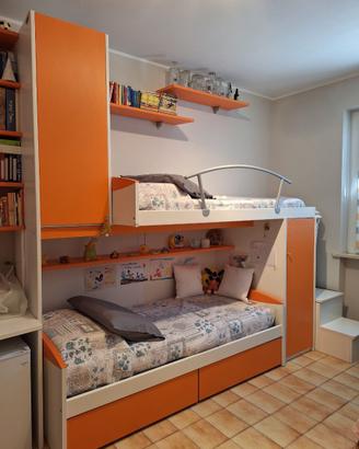 Letto a castello con armadio