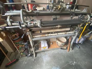 Macchina per  maglie