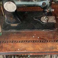 Macchina da cucire vintage