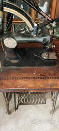 Macchina da cucire vintage