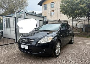 Kia Cee'd 1.6 CRDi Frizione e gomme nuove